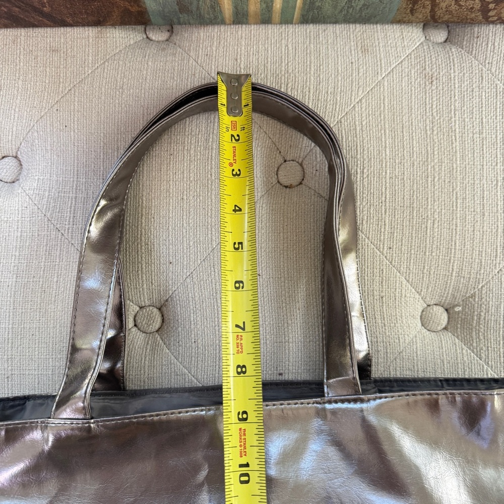 DKNY Bag Extra Large Metallic Silver Tote! NWOT!!! - Picture 6 of 7